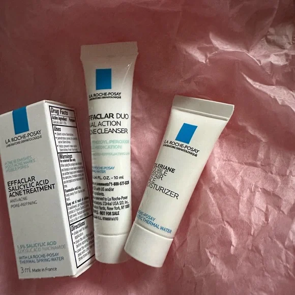 La Roche-Posay Skincare Trio Set - Picture 4 of 4